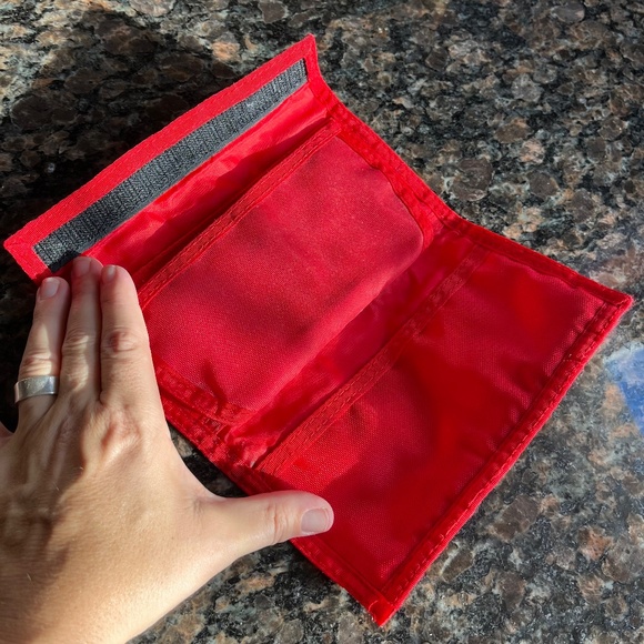 Vintage Rainbow Hook & Loop Wallet - Picture 4 of 5